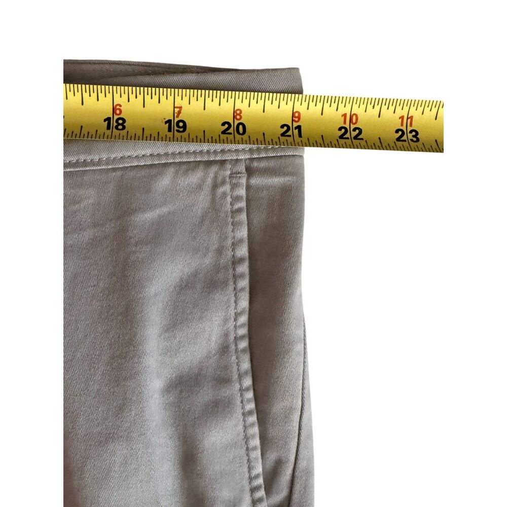 Roundtree & Yorke Men's Gray Classic Flat Front Shorts (Size 42) - Picture 7 of 8